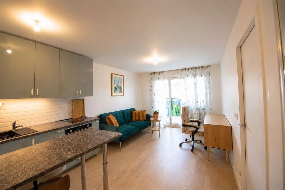 Appartement à louer, 40m², Courbevoie