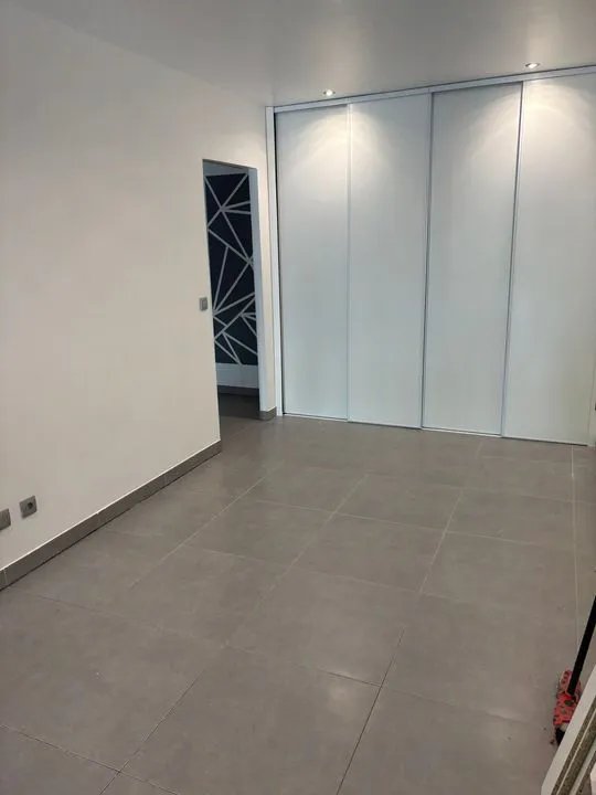 Appartement à louer, 65m², Valence