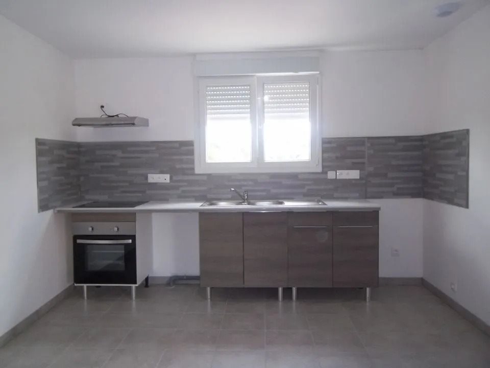 Maison à louer, 85m², Taillebourg