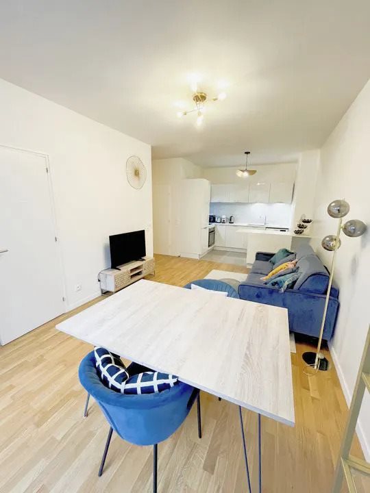 Appartement à louer, 44m², Suresnes