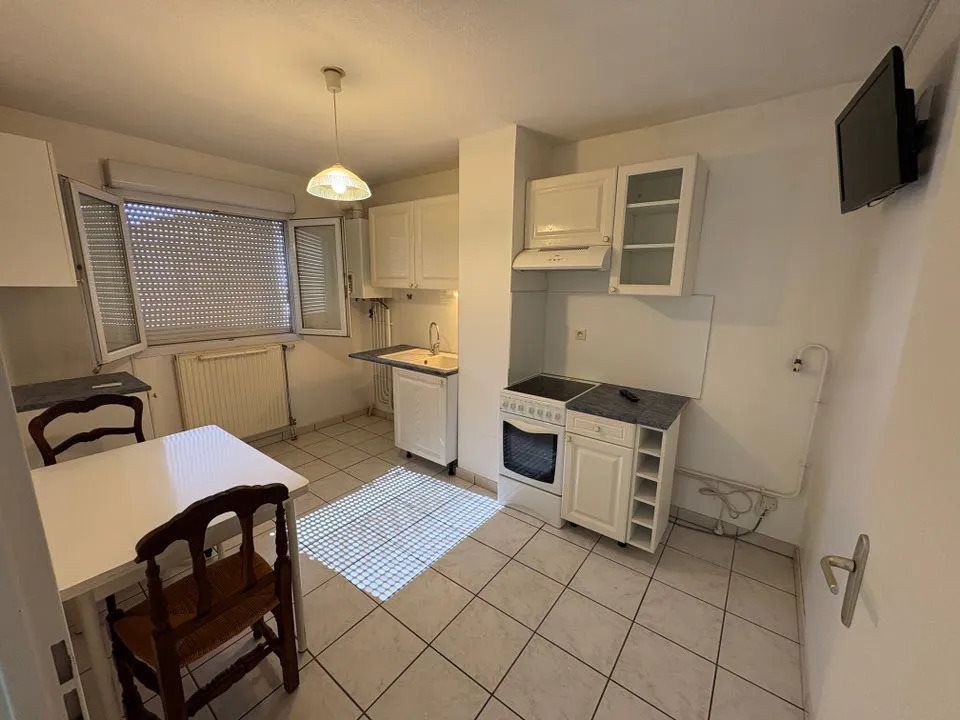 Appartement à louer, 61m², Meyzieu