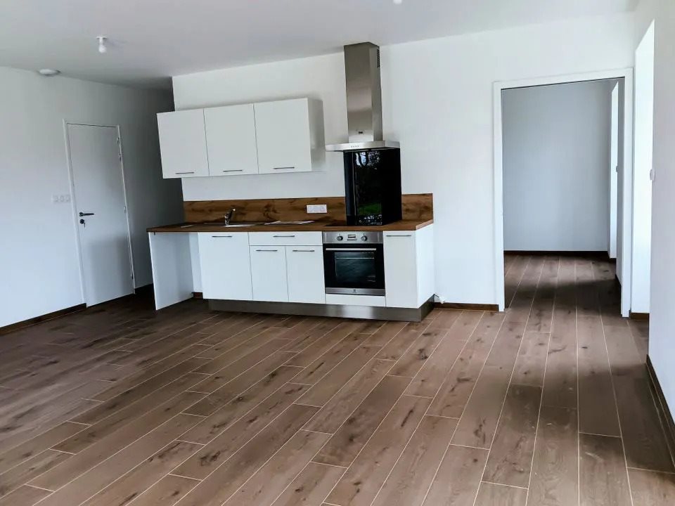 Maison à louer, 103m², Lieuron