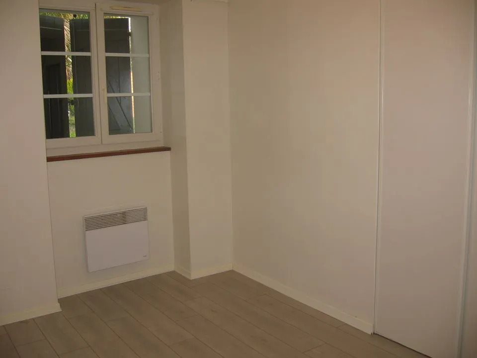 Appartement à louer, 36m², Bardos