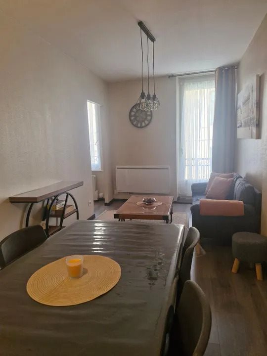 Appartement à louer, 50m², Neuves-Maisons