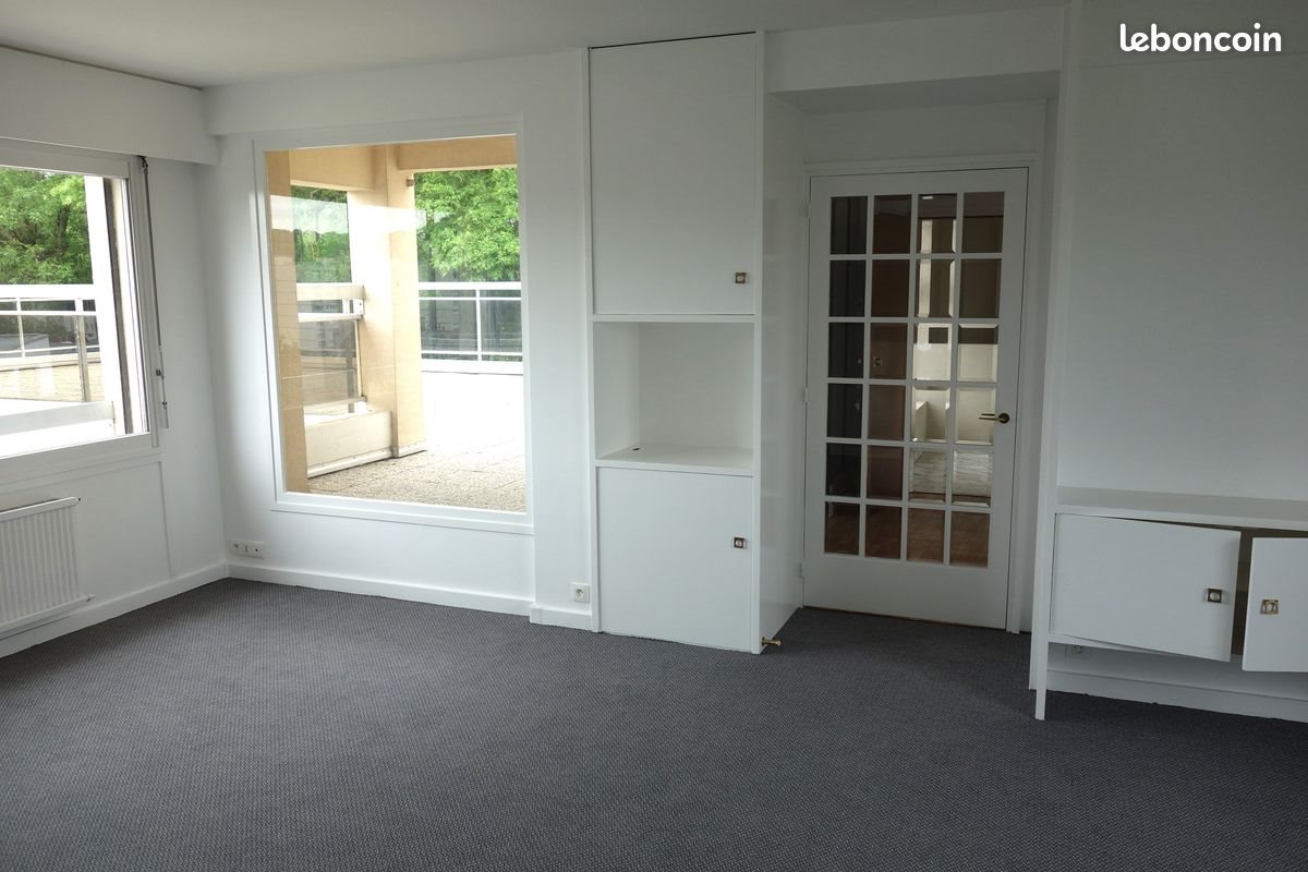 Appartement à louer, 70m², Chaville