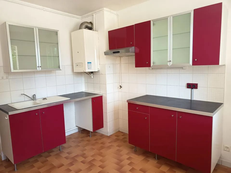 Appartement à louer, 66m², Pont-Evêque