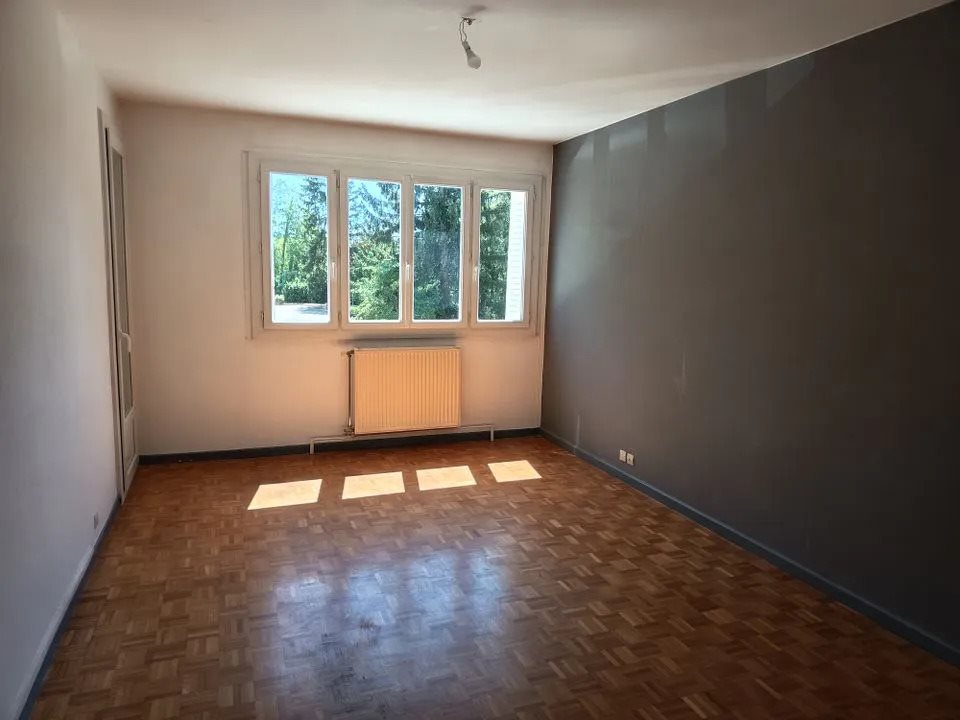 Appartement à louer, 66m², Pont-Evêque