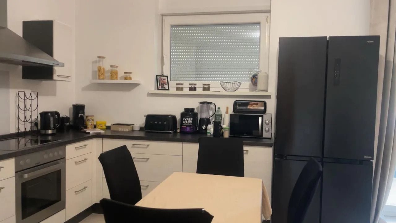 Appartement à louer, 93m², Betting