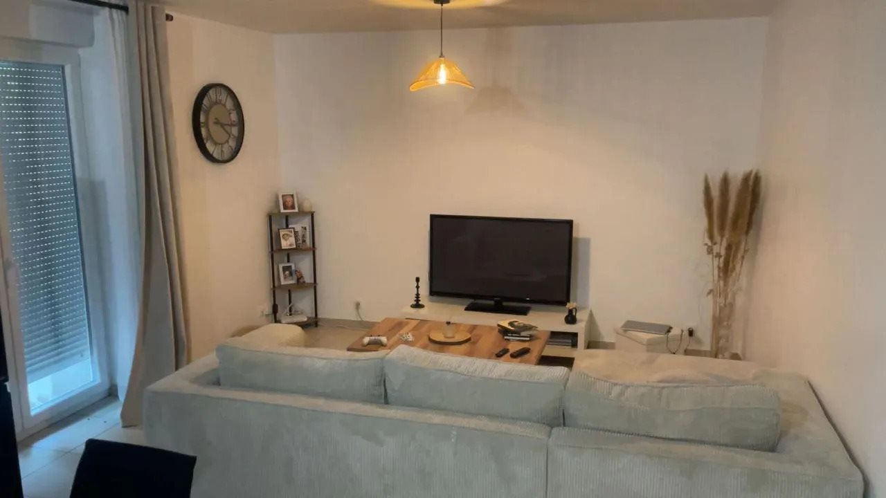 Appartement à louer, 93m², Betting