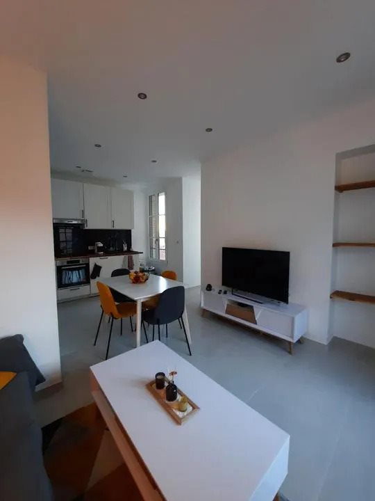 Appartement à louer, 65m², Grasse