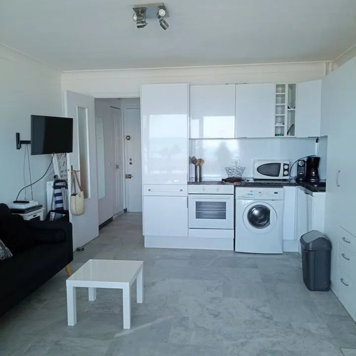 Appartement à louer, 27m², Antibes