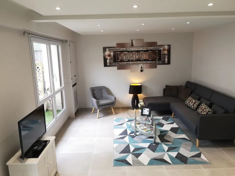 Appartement à louer, 70m², Courbevoie