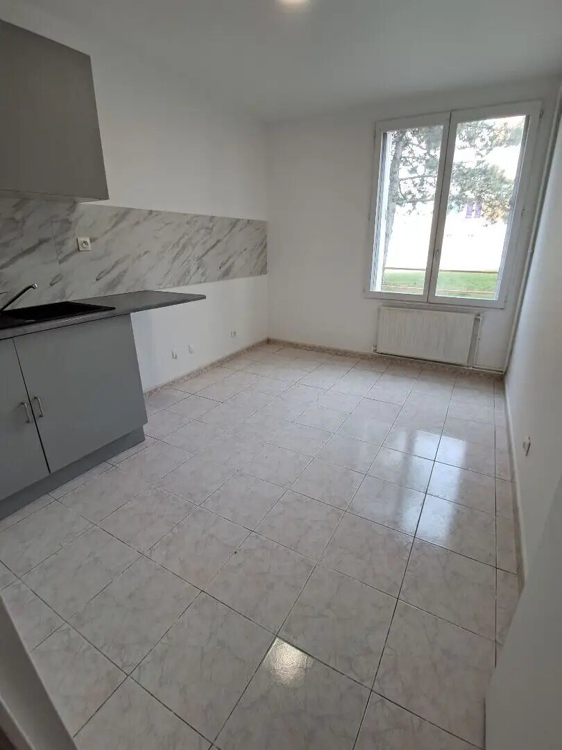 Appartement à louer, 67m², Migennes