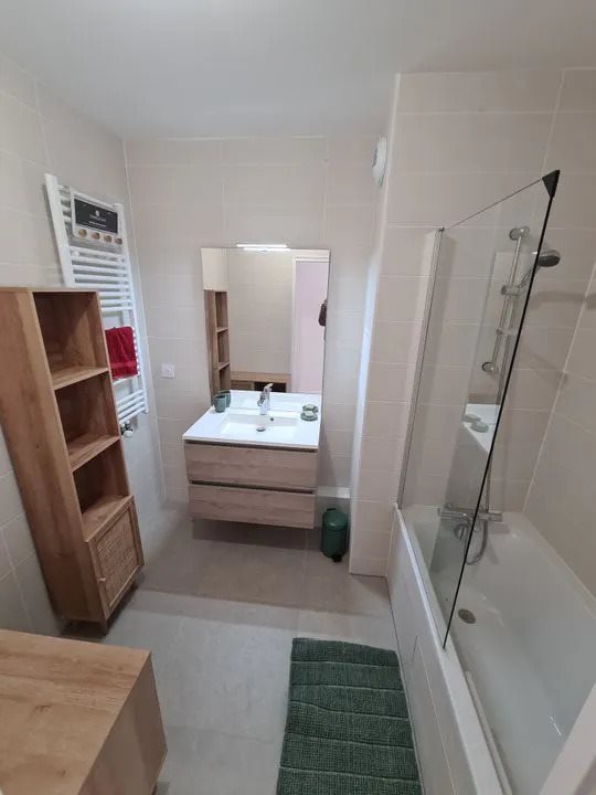 Appartement à louer, 70m², Saint-Ouen-sur-Seine