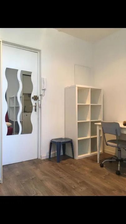 Appartement à louer, 16m², Versailles