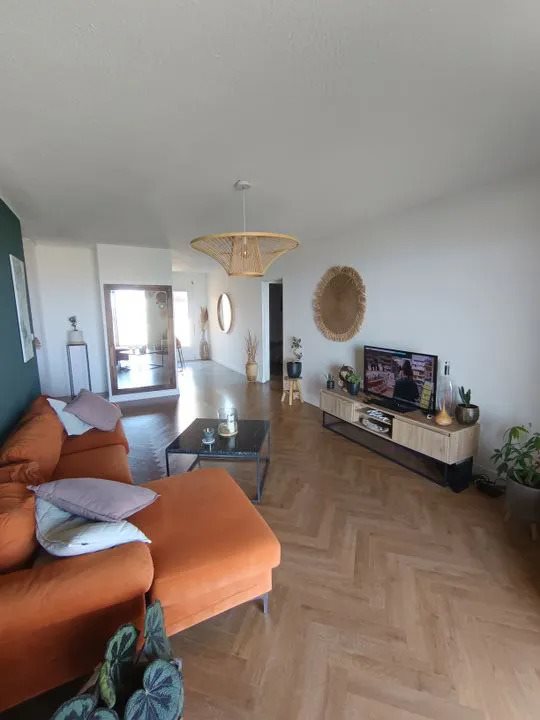 Appartement à louer, 70m², Bastia