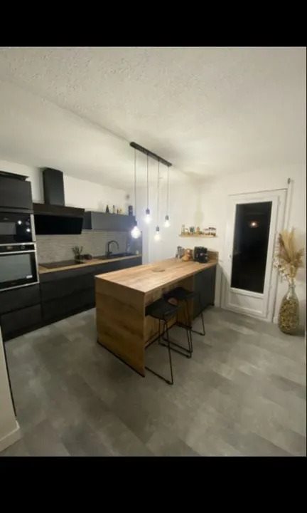 Appartement à louer, 70m², Bastia