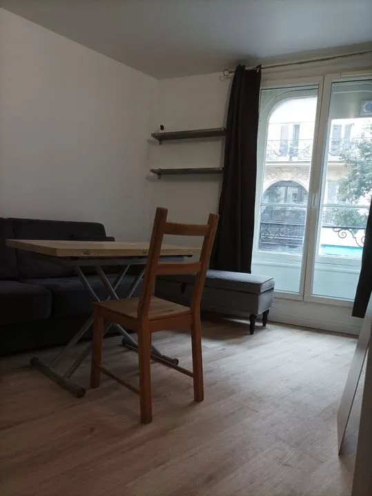 Appartement à louer, 16m², Paris 9ème