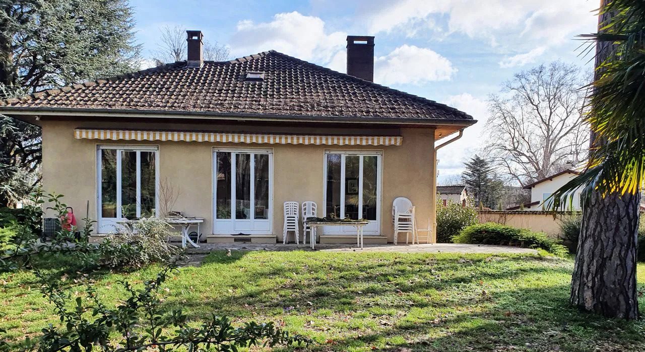 Appartement à louer, 24m², Écully