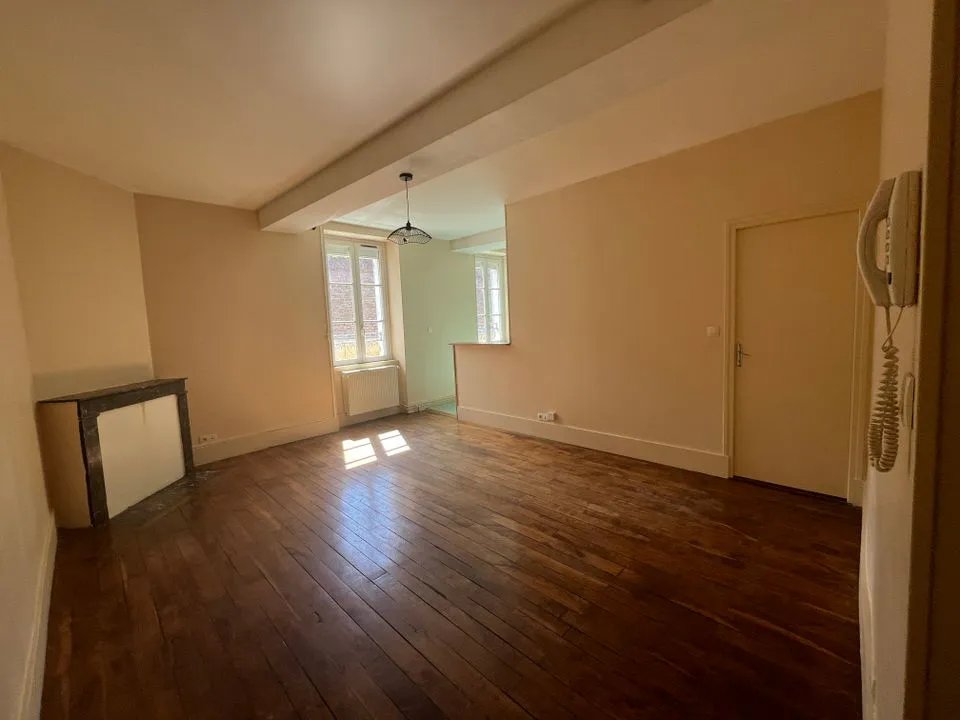 Appartement à louer, 76m², Cosne-Cours-sur-Loire