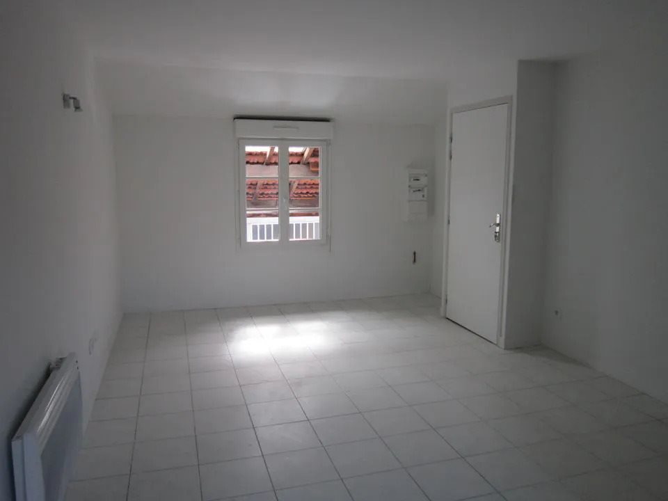 Appartement à louer, 27m², Vénissieux