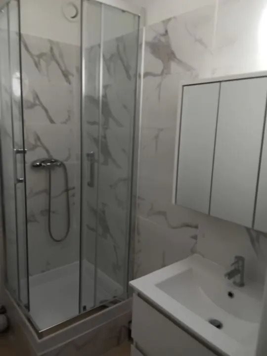 Appartement à louer, 24m², Nîmes
