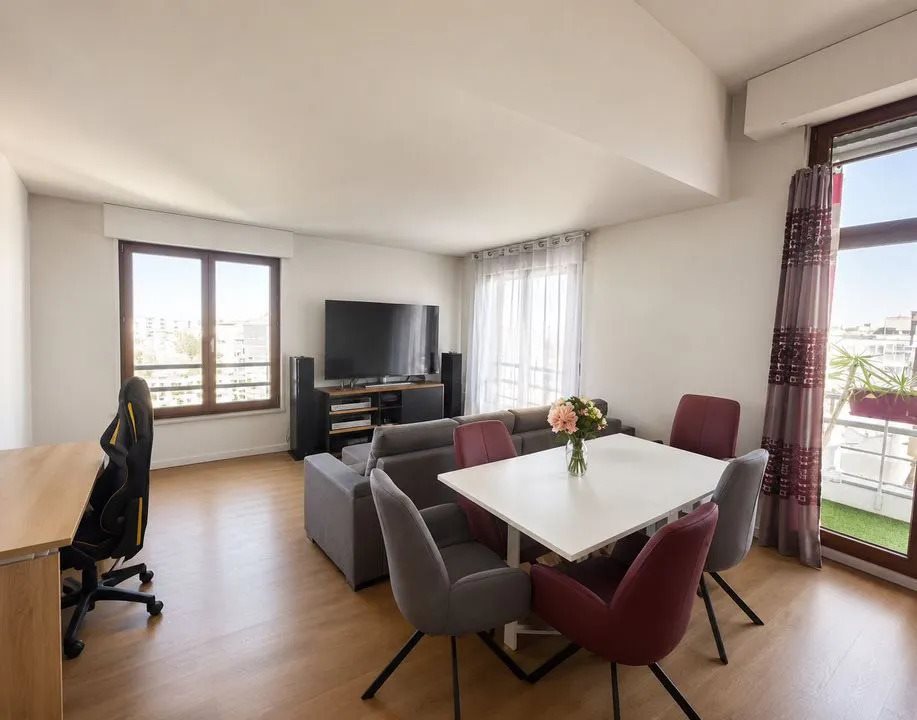 Appartement à louer, 80m², Issy-les-Moulineaux