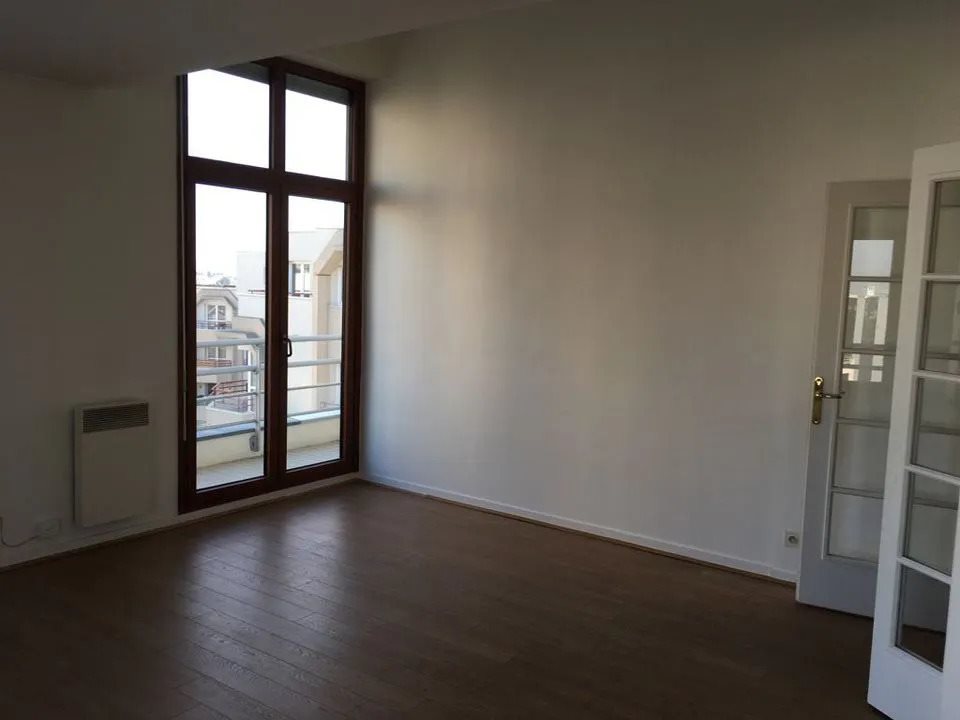 Appartement à louer, 80m², Issy-les-Moulineaux