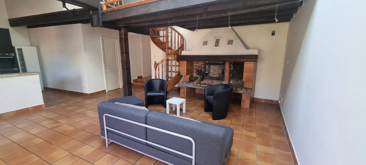 Maison à louer, 120m², Saint-Genis-Laval