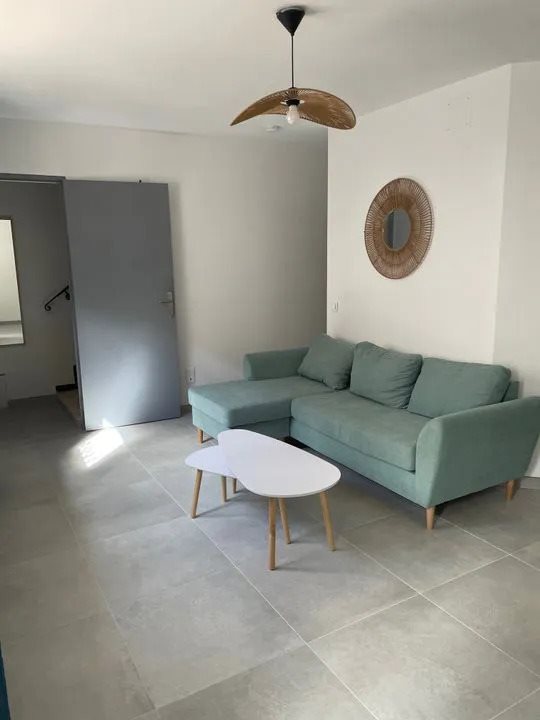 Maison à louer, 70m², Nîmes