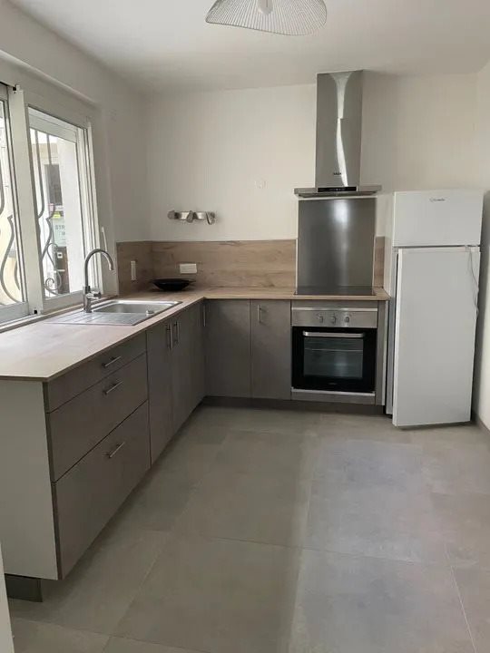 Maison à louer, 70m², Nîmes