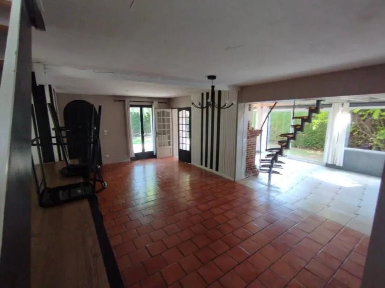 Maison à louer, 170m², Cairon
