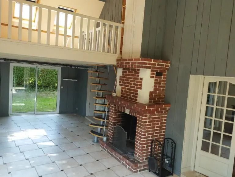 Maison à louer, 170m², Cairon