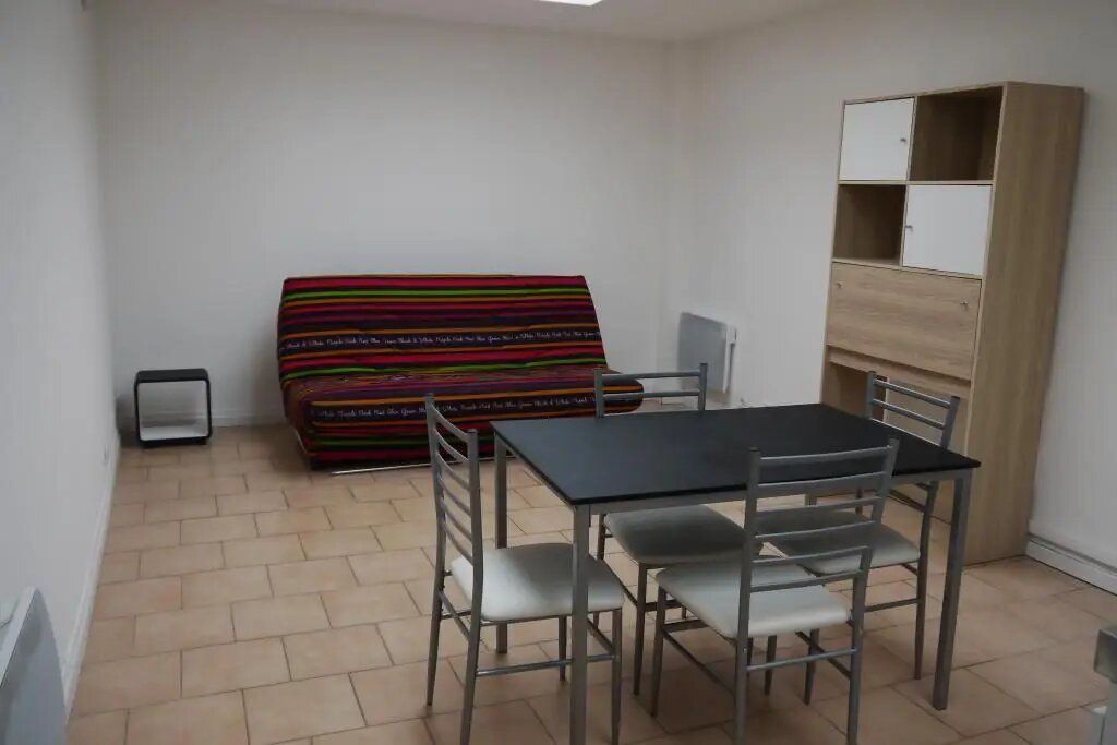 Appartement à louer, 28m², Loos