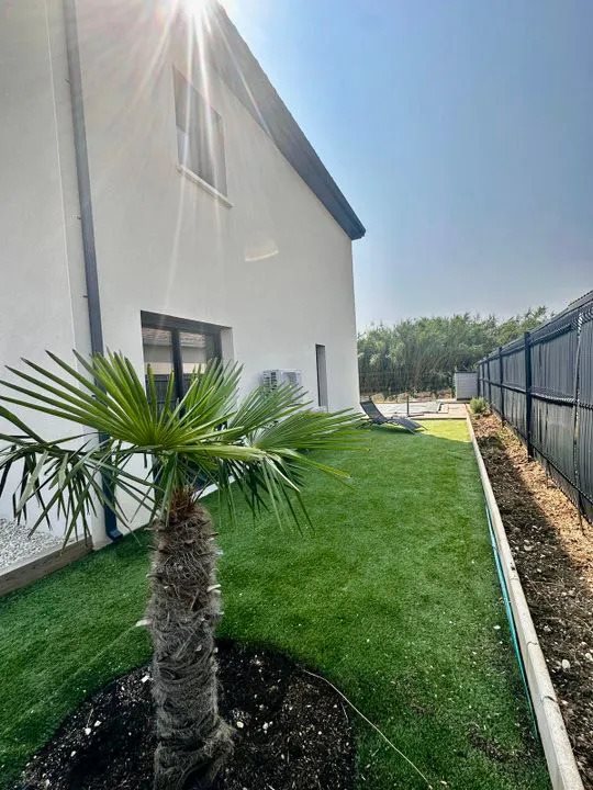 Maison à louer, 130m², Laudun-l'Ardoise