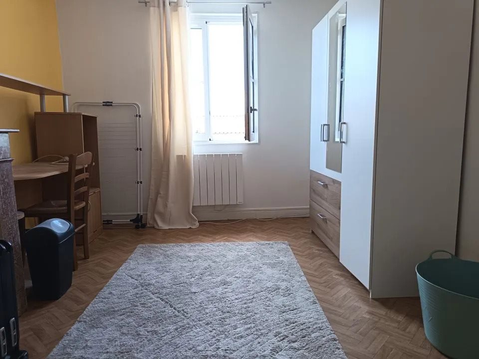 Appartement à louer, 14m², Rochefort