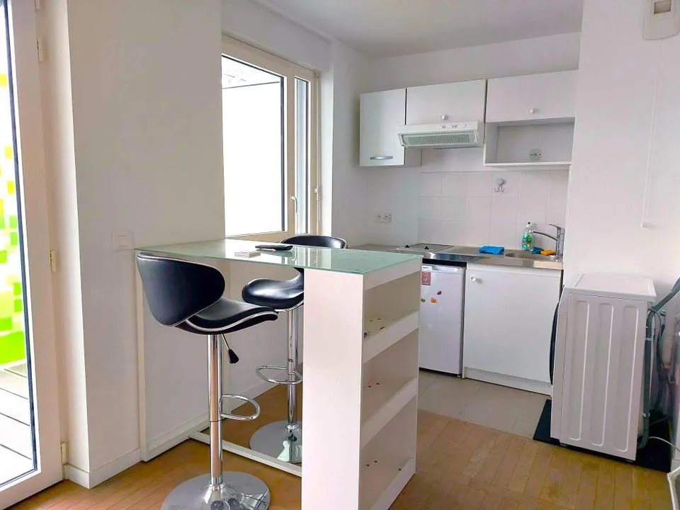 Appartement à louer, 30m², Courbevoie