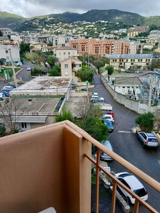 Appartement à louer, 54m², Bastia