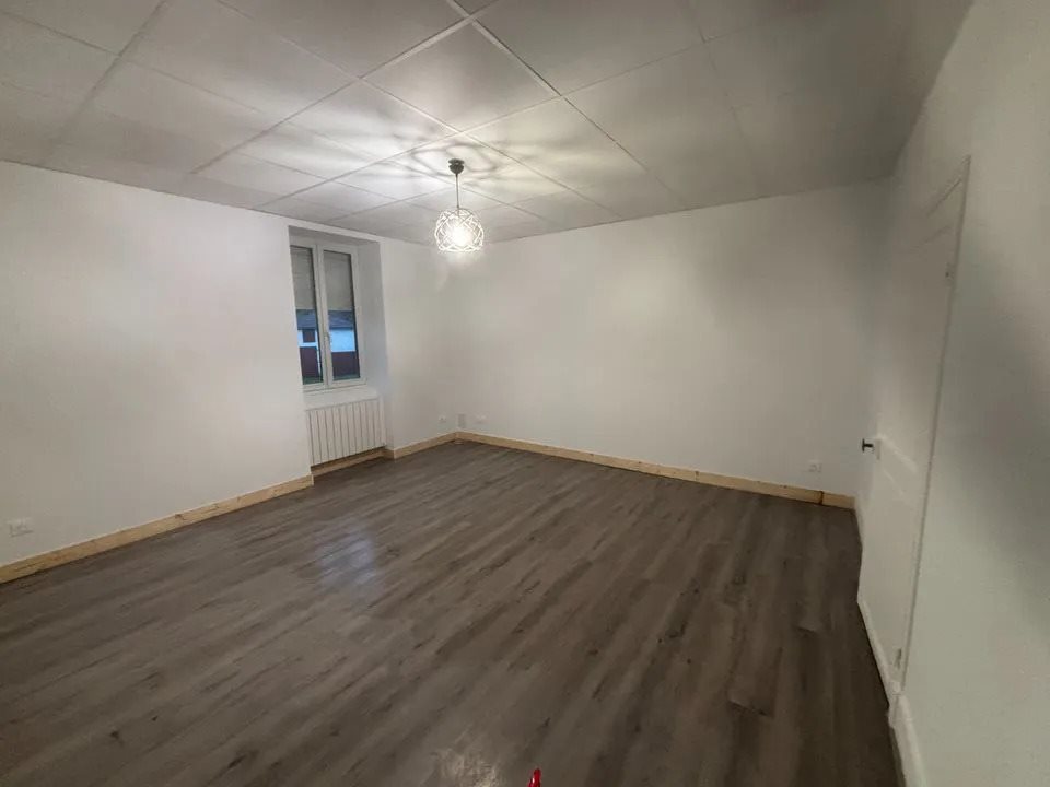 Appartement à louer, 60m², Guérigny