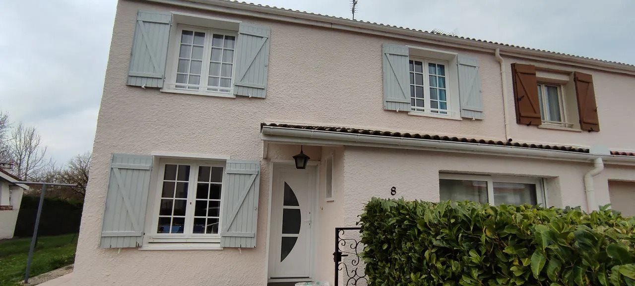 Maison à louer, 120m², Boé