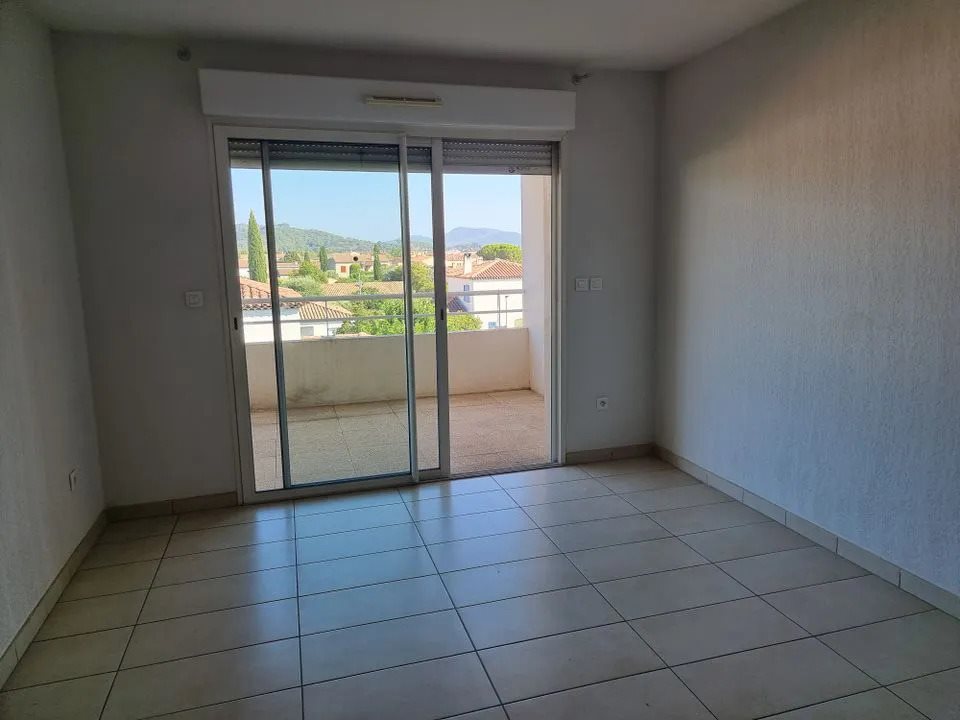 Appartement à louer, 59m², La Crau