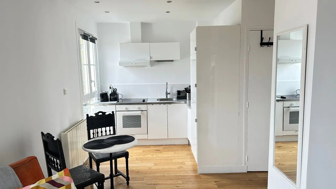 Appartement à louer, 24m², Paris 18ème