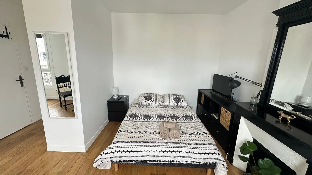 Appartement à louer, 24m², Paris 18ème