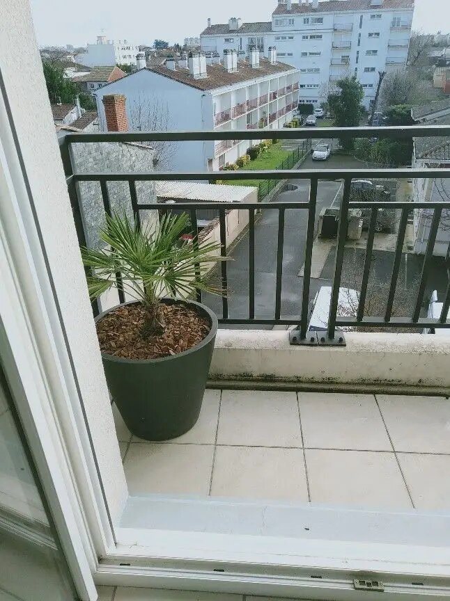 Appartement à louer, 41m², Talence
