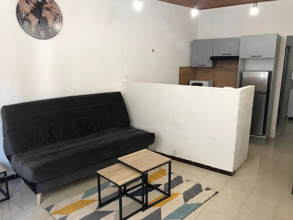 Appartement à louer, 27m², Baho