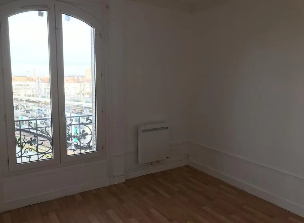 Appartement à louer, 29m², Poissy