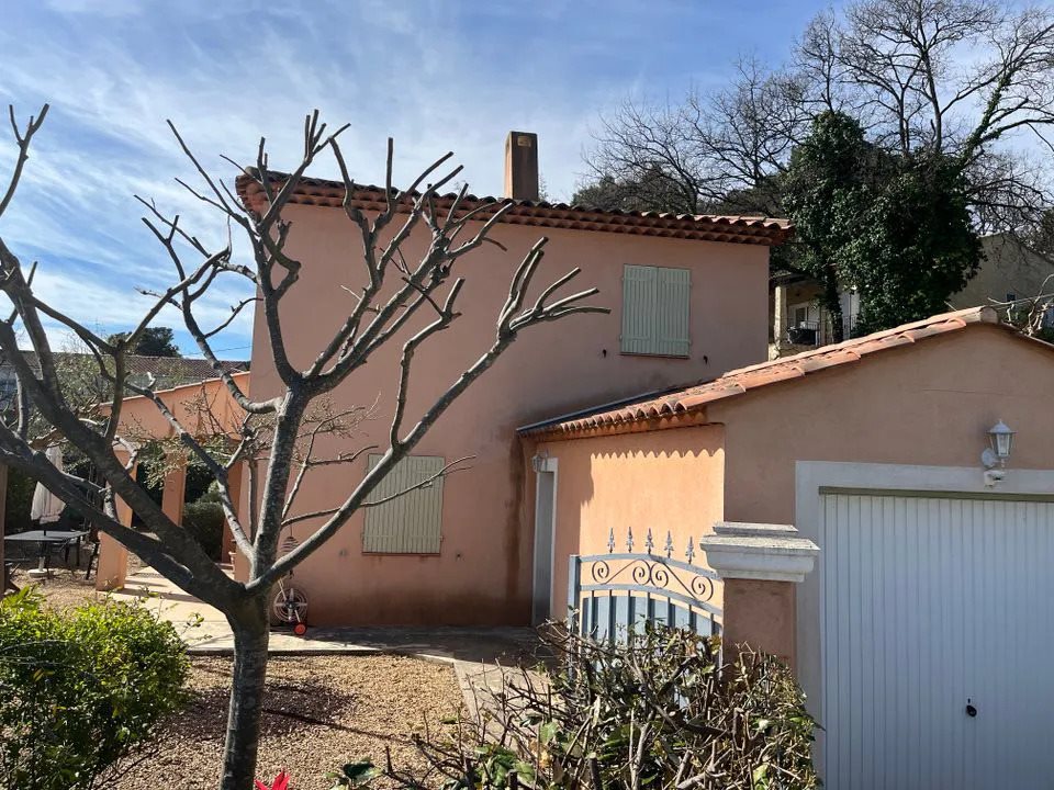 Maison à louer, 106m², Cuers
