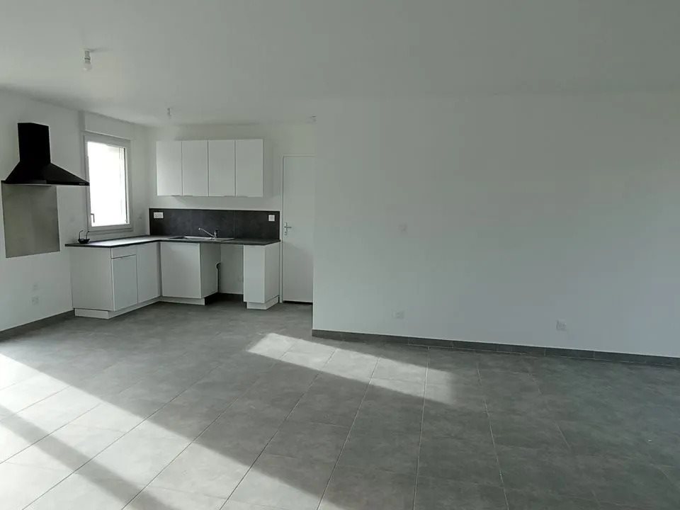 Maison à louer, 83m², Escoville