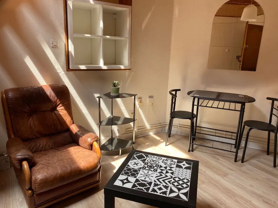 Appartement à louer, 25m², Douai