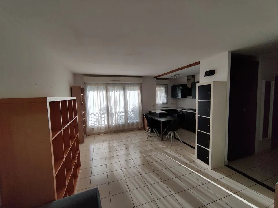 Appartement à louer, 47m², Châtillon
